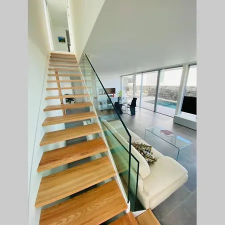 Luxury - New Building With Panoramic Sea View أذيخي