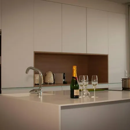 Luxury - New Building With Panoramic Sea View أذيخي